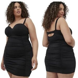 Torrid Underwire Ruched Retro Mid-Length Swim Dress Black Size 4 D/DD